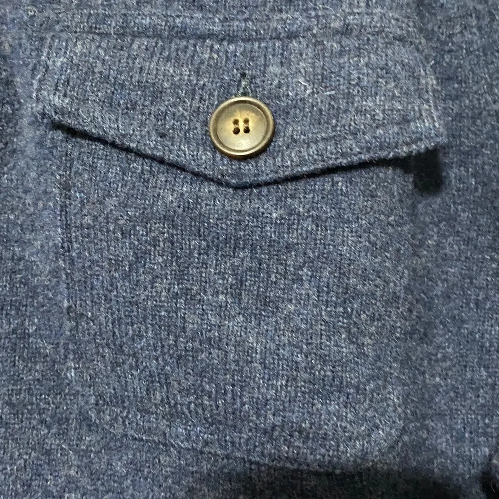J. Crew‎ Factory Navy  Size XL 100% LAMBSWOOL 3/4 Button Sweater with Button